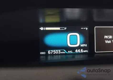 2019 Toyota Prius Xle z USA, uszkodzony, nr VIN JTDL9RFUXK3002762